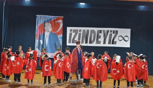 Atatürk'ü Anma Günü Programı İcra Edildi